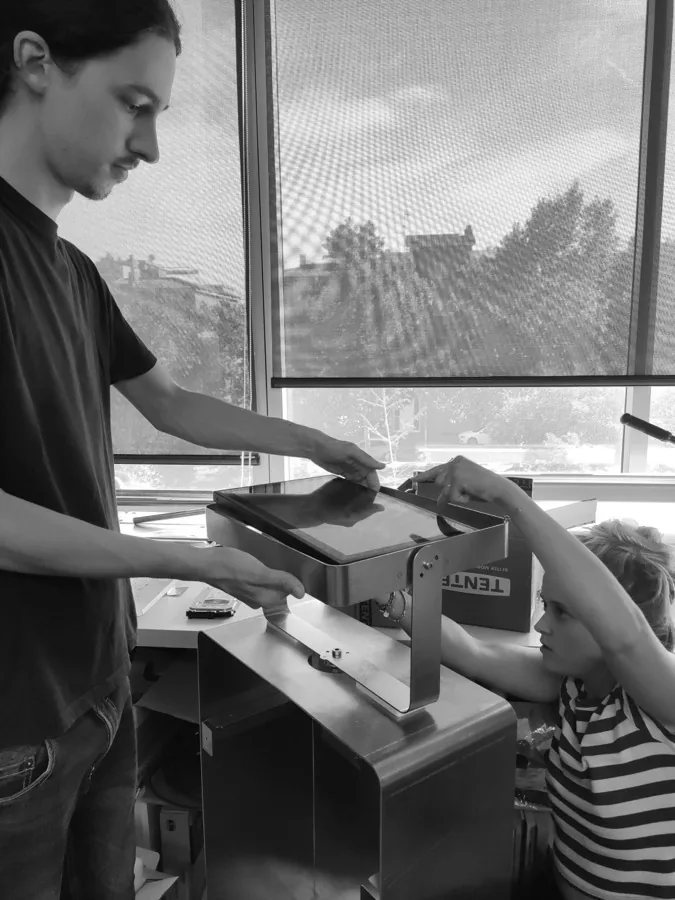 Montaje de un prototipo funcional en el taller de i-mas