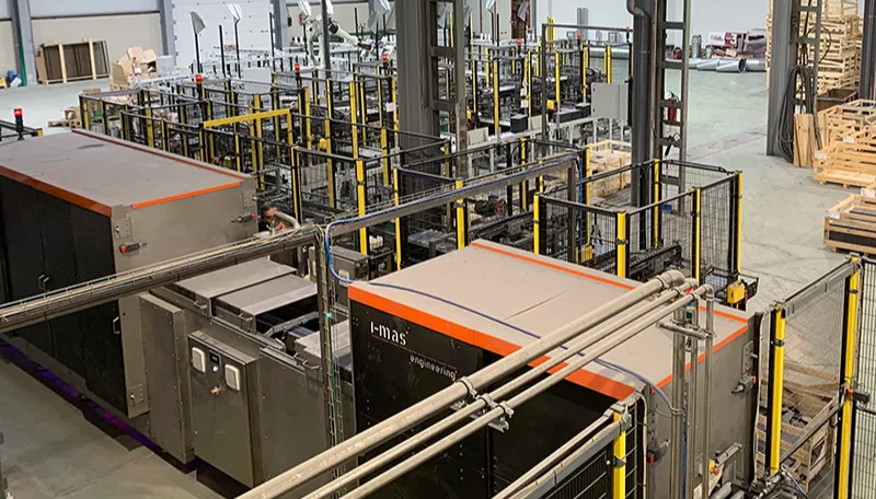 Cómo la hiperautomatización (IA + IoT + visión) transforma líneas completas de producción 