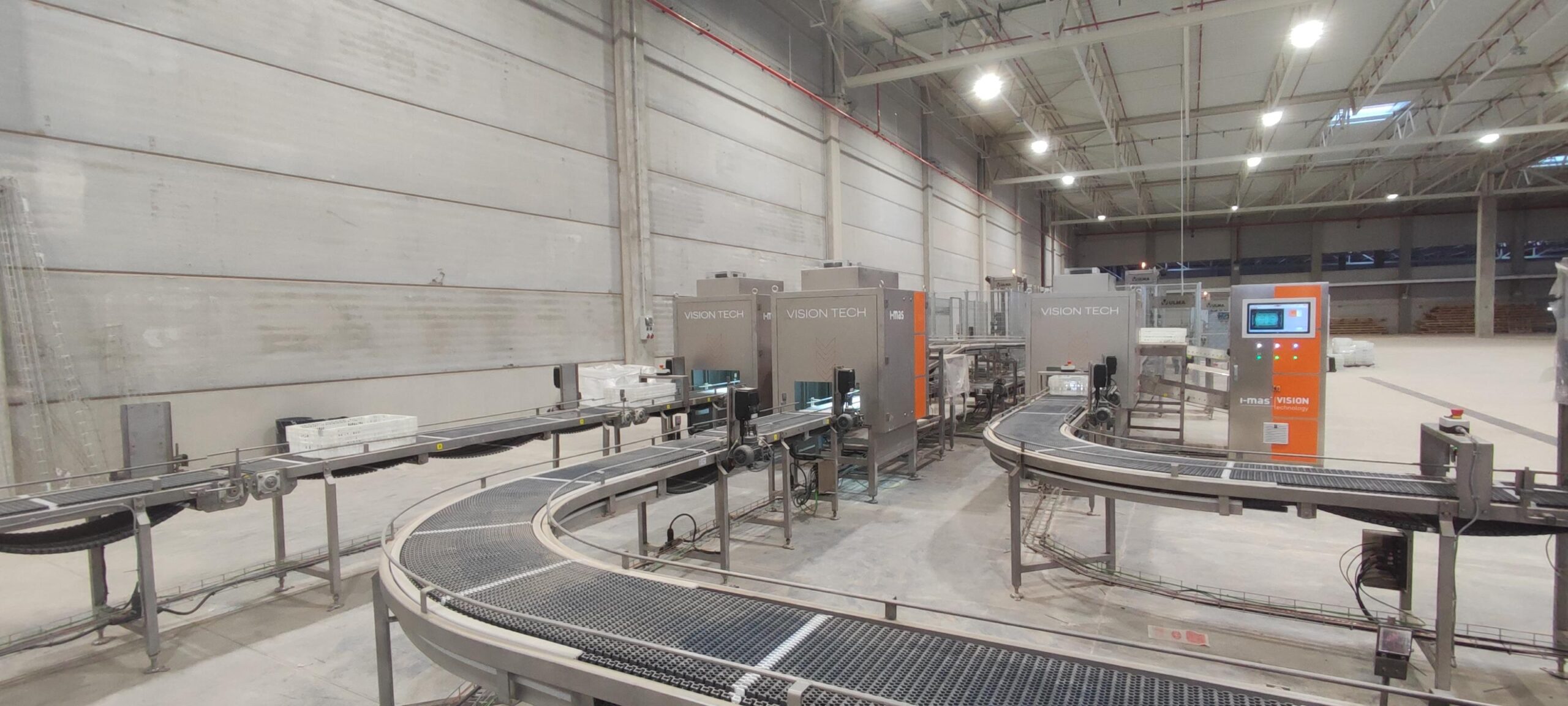 Read more about the article Edge AI in industrial control: when and how to bring intelligence to the edge of the machine