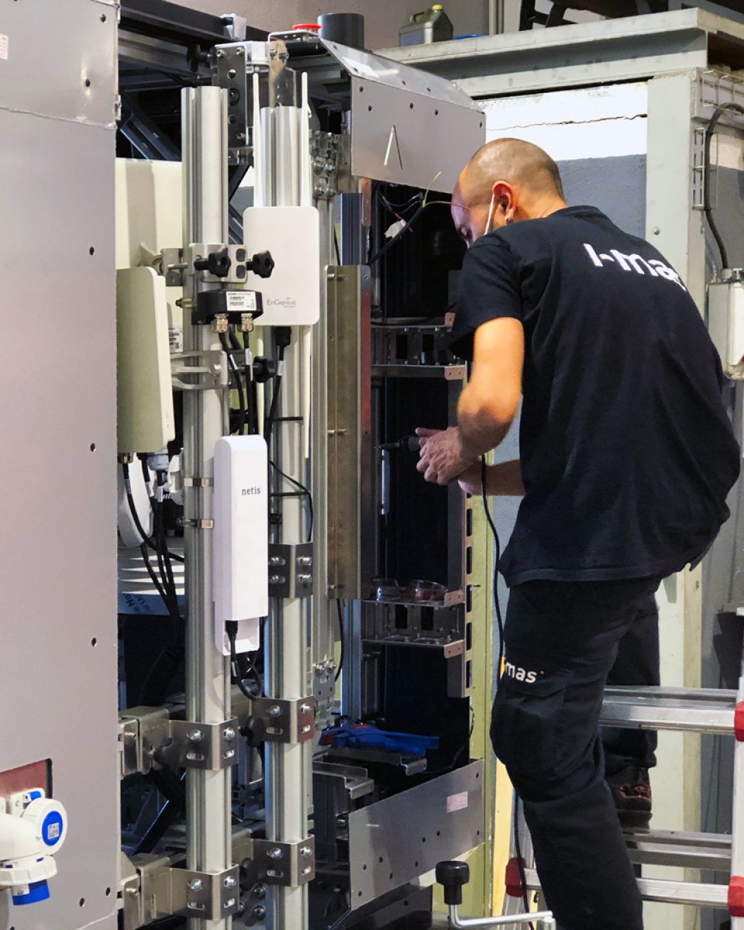 Instalación electrónica y eléctrica