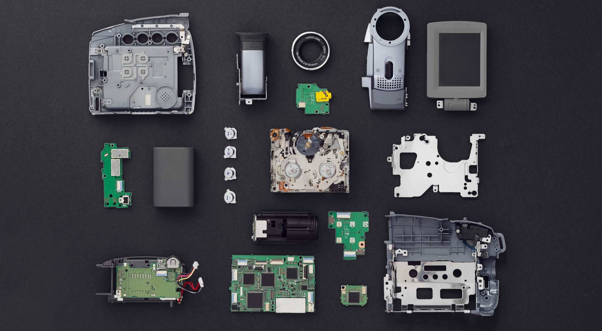 Read more about the article Diseñar un producto con electrónica conectada: ¿qué decisiones afectan a la experiencia de usuario?